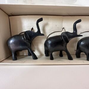 Place Card Holders Dark Bronze Elephant Pier 1 Reservation Photo Trunk Up Set/8